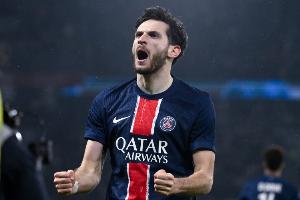 全能泰坦？队报：克瓦拉能攻能守，对阵阿森纳时如泰坦般协防左路