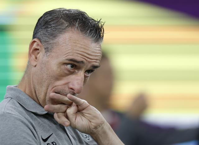 BOB半岛体育官方网站-直击本托下课的离奇24小时 为何韩国足协难留功勋